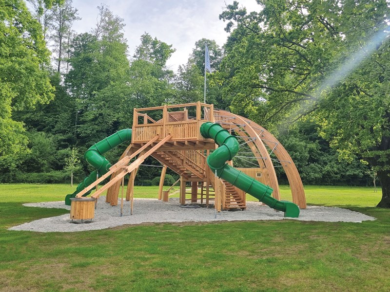 Holzkugelbahntürme